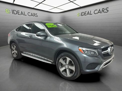 Used 2017 Mercedes-Benz GLC 300 4MATIC Coupe image 3
