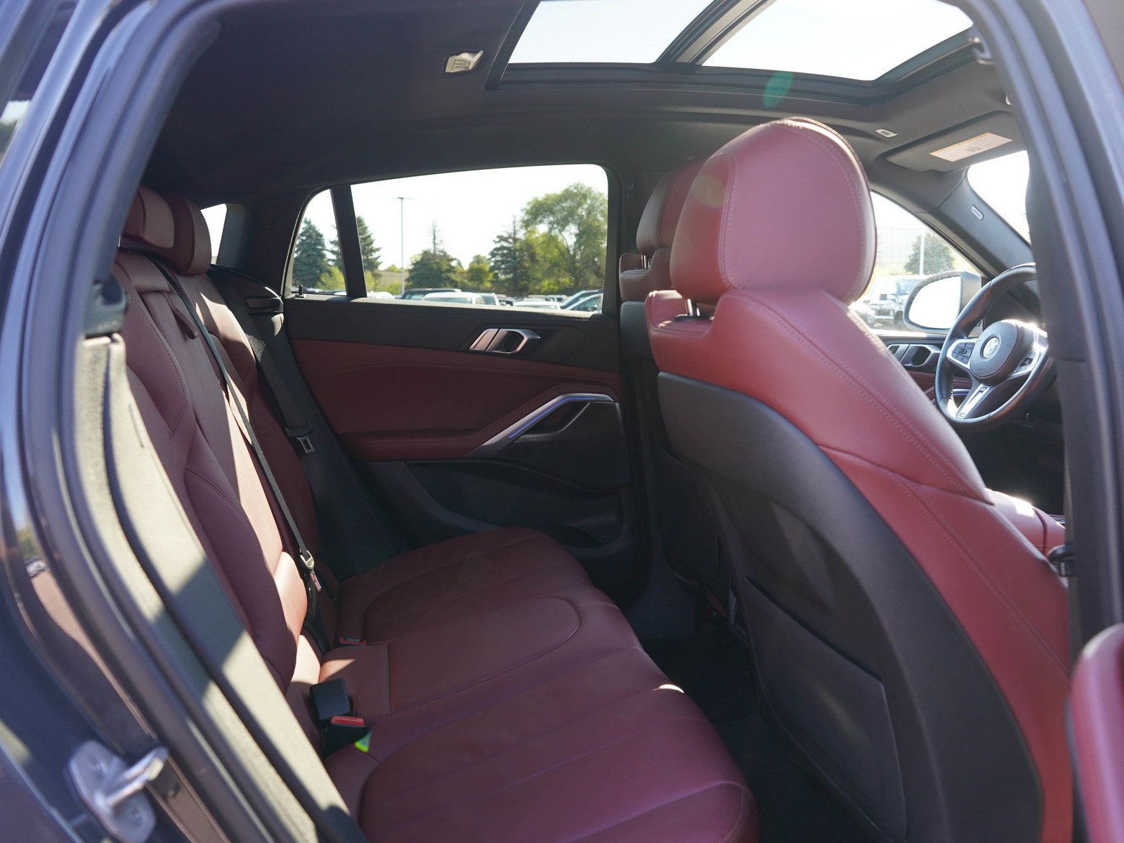 Used 2022 BMW X6 xDrive40i AWD/4WD image 12