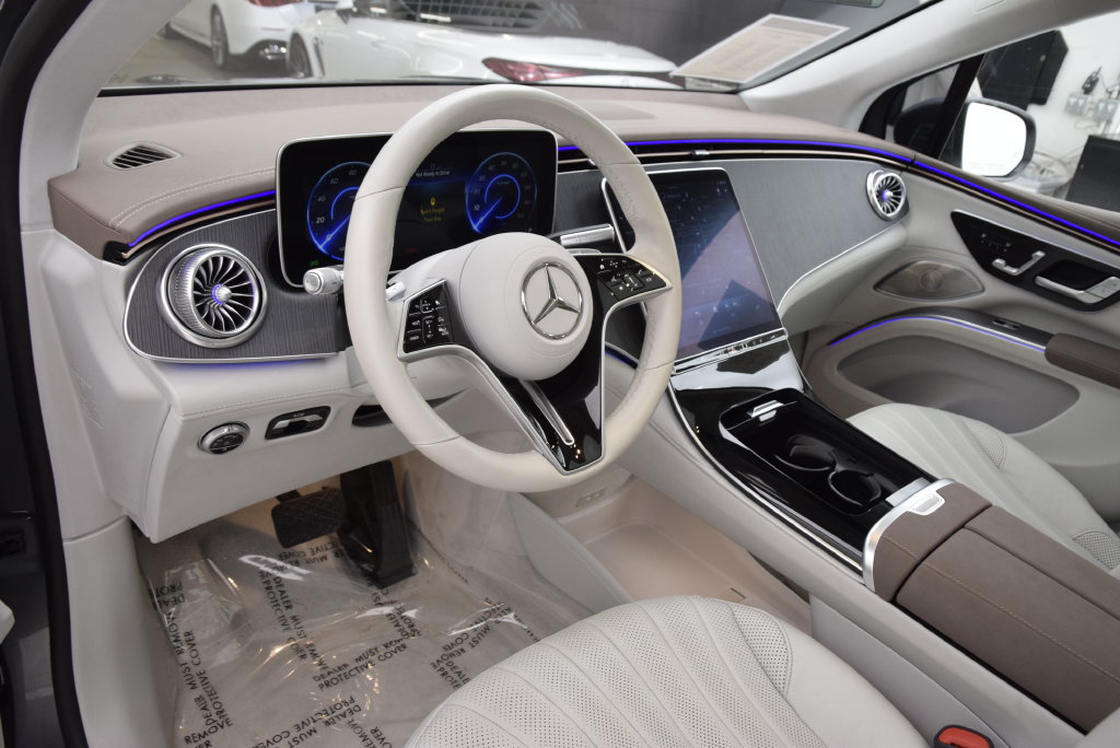 Used 2023 Mercedes-Benz EQS 450+ SUV image 21