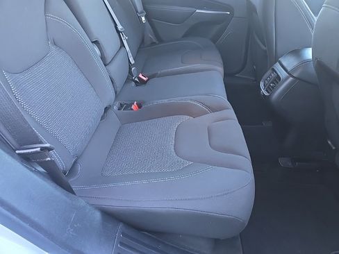 Used 2021 Jeep Cherokee Latitude image 81