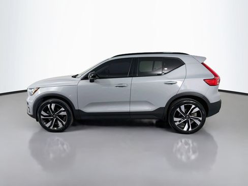 Certified 2024 Volvo XC40 B5 Plus AWD/4WD image 9