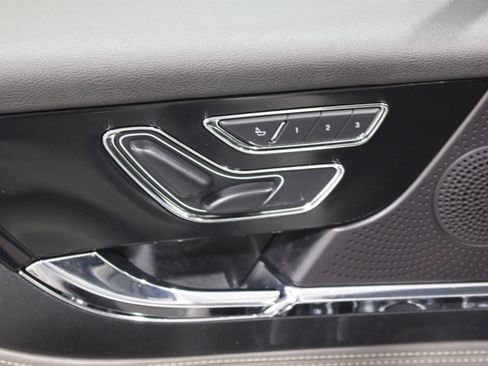 Used 2025 Lincoln Corsair FWD image 6