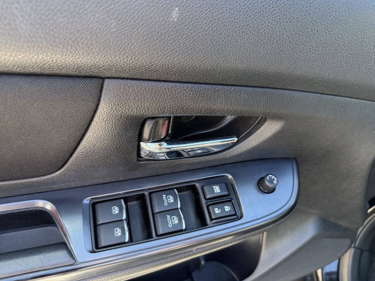 Used 2019 Subaru WRX AWD/4WD image 15