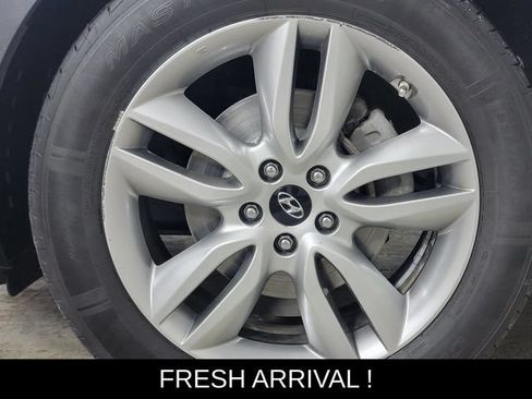 Used 2015 Hyundai Santa Fe Sport 2.0T w/ Option Group 05 FWD image 10