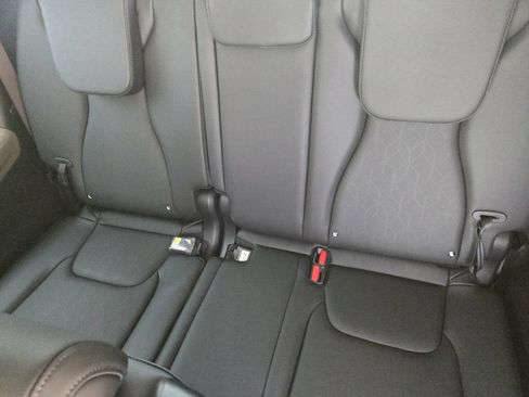 New 2026 Kia Carnival SX FWD image 23