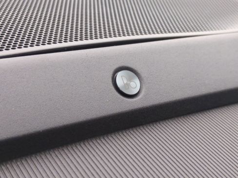 Used 2023 Ford Expedition Limited image 33