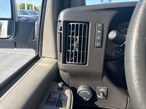 Used 2023 Chevrolet Express 2500 w/ Driver Convenience Package image 38