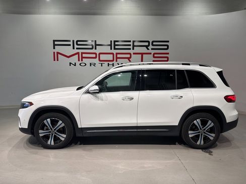 Used 2023 Mercedes-Benz EQB 300 4MATIC w/ Exclusive Package image 9