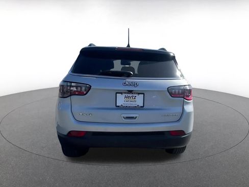 Used 2025 Jeep Compass Limited image 12