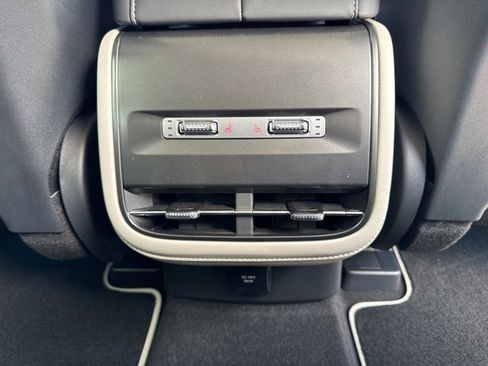 New 2025 Lincoln Nautilus Premier w/ Equipment Group 102A image 23