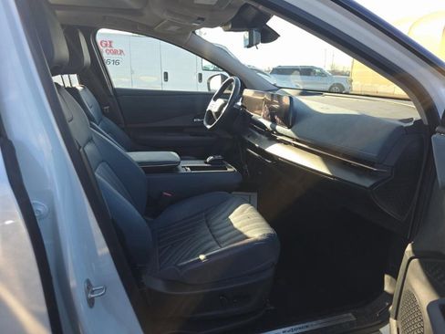 Used 2023 Nissan Ariya image 3