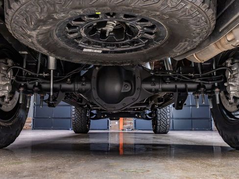 Used 2025 GMC Sierra 2500 AT4X w/ AT4X AEV Edition image 16