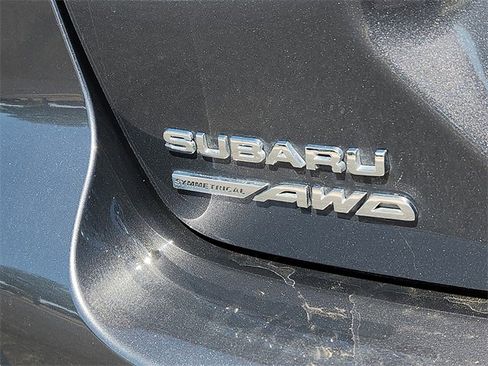 Used 2025 Subaru Crosstrek 2.0i image 9