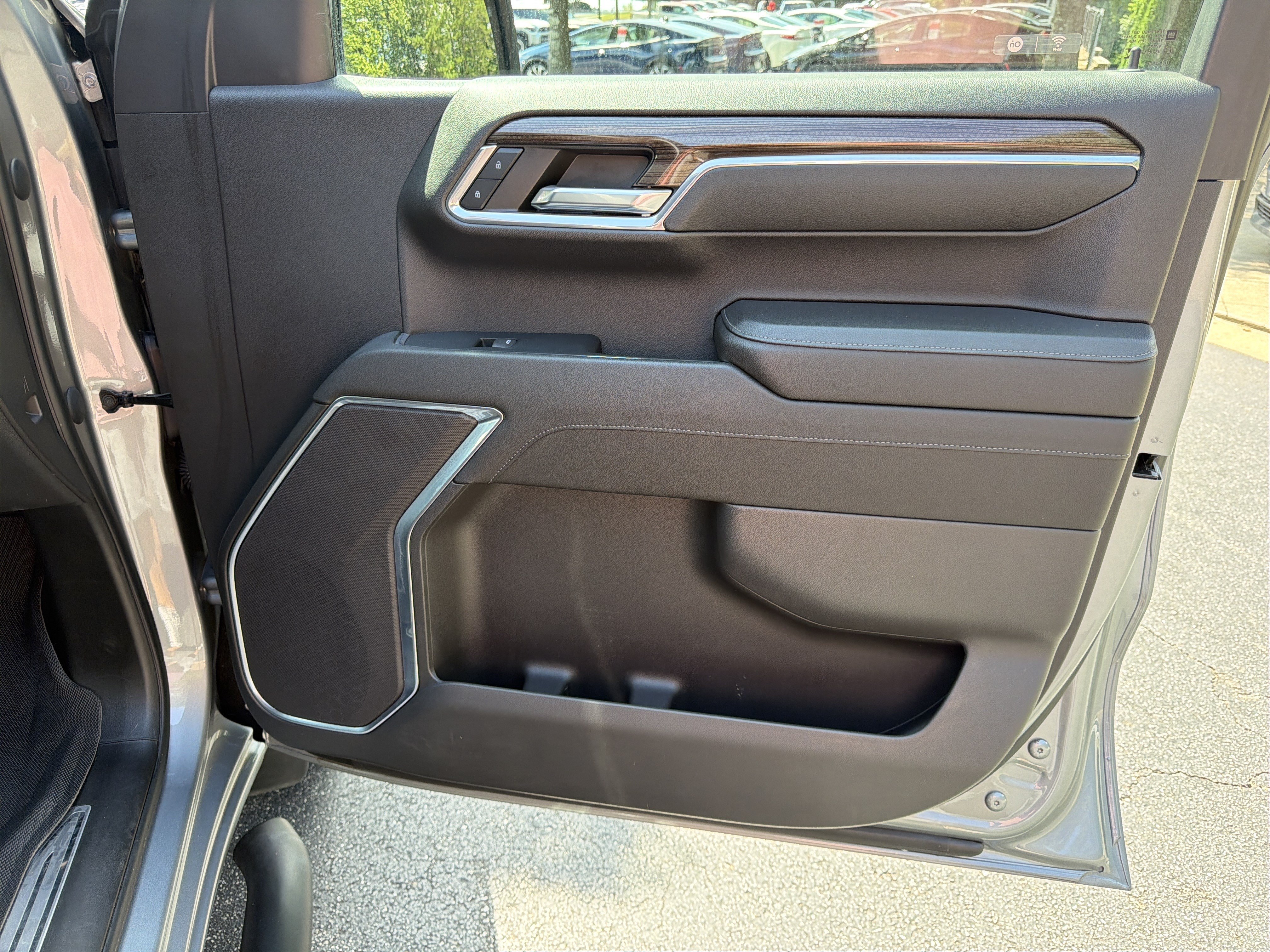 Used 2023 Chevrolet Silverado 1500 LT w/ LPO, Dark Essentials Package AWD/4WD image 14
