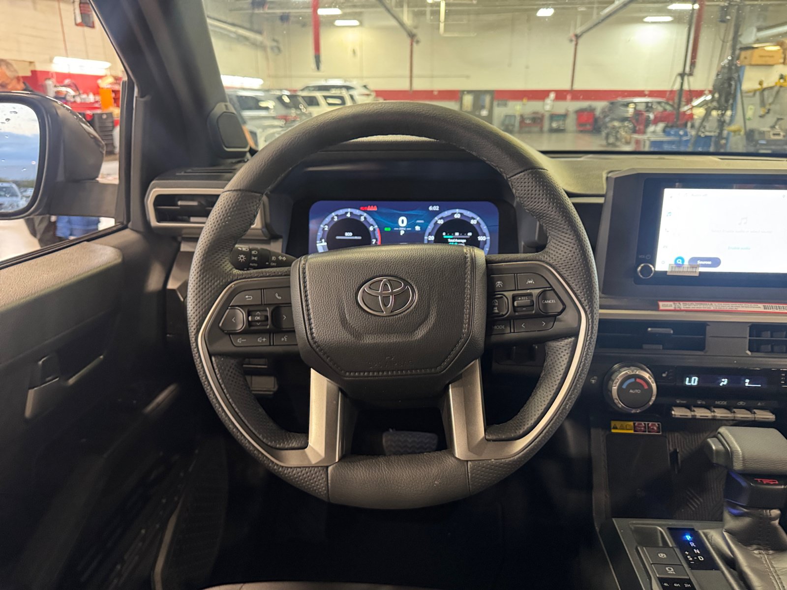 Certified 2026 Toyota Tacoma TRD Off-Road w/ TRD Off Road Upgrade Package AWD/4WD image 9