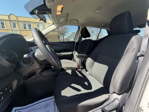 Used 2023 Nissan Kicks S image 13