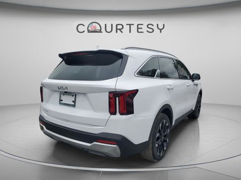 New 2026 Kia Sorento SX image 3