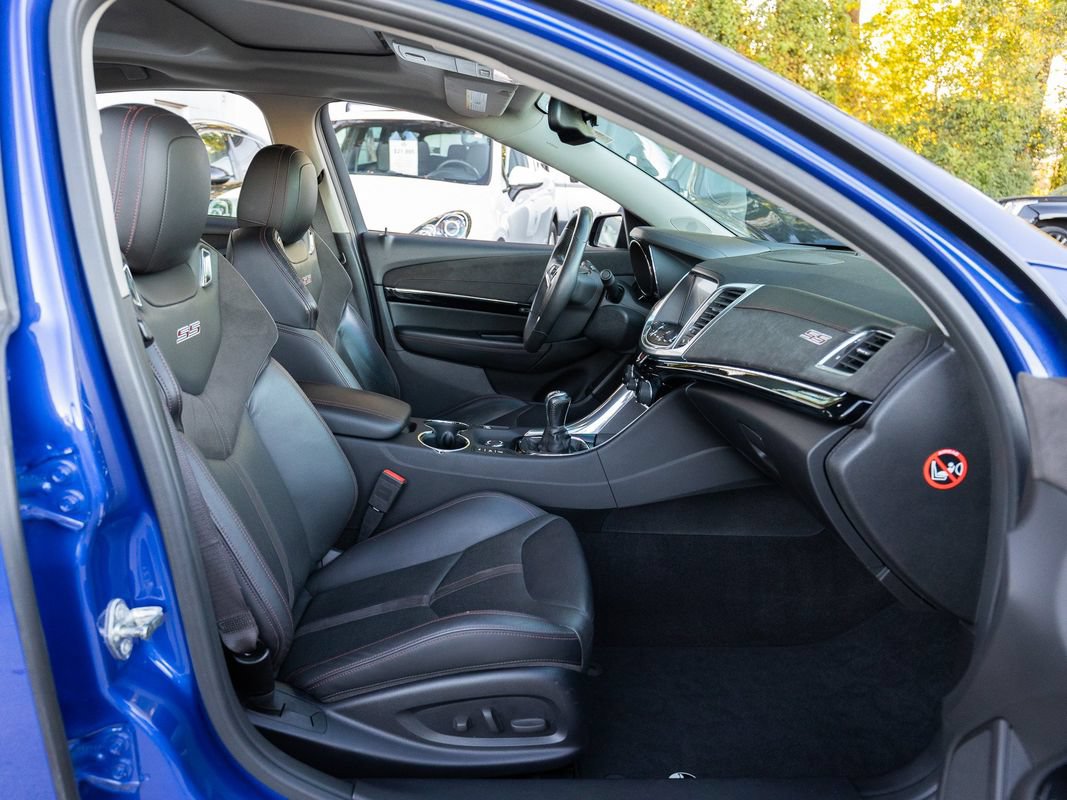 Used 2016 Chevrolet SS RWD image 21