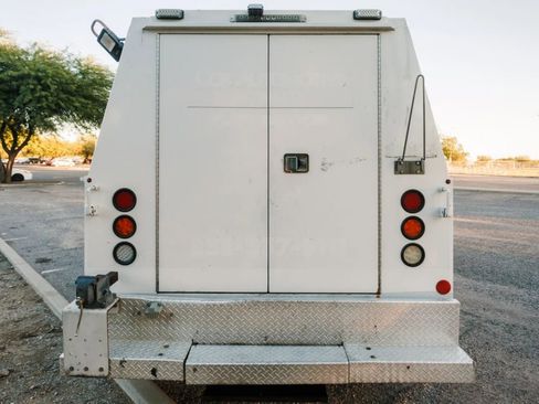 Used 2017 Mercedes-Benz Sprinter 3500 w/ Suspension Package II image 6