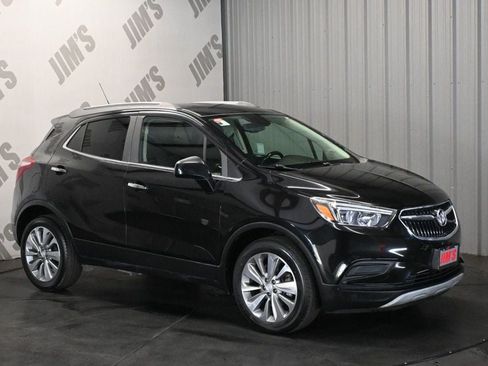 Used 2020 Buick Encore Preferred FWD image 3