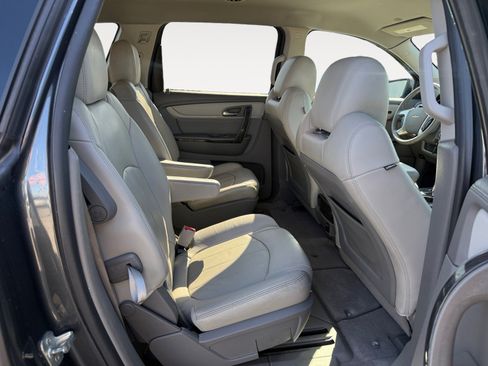 Used 2014 Chevrolet Traverse LTZ FWD image 18