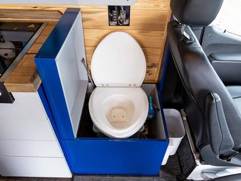 Used 2021 Mercedes-Benz Sprinter 2500 image 55