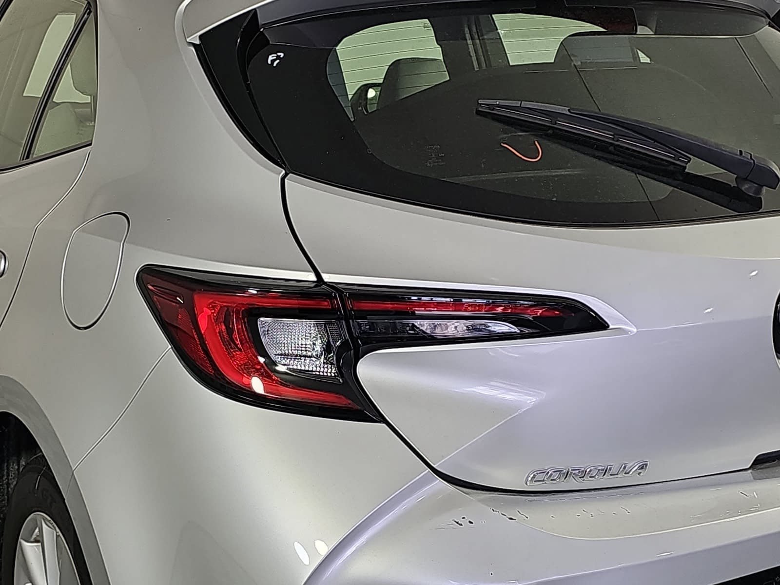 Used 2023 Toyota Corolla SE w/ SE Premium Package FWD image 13