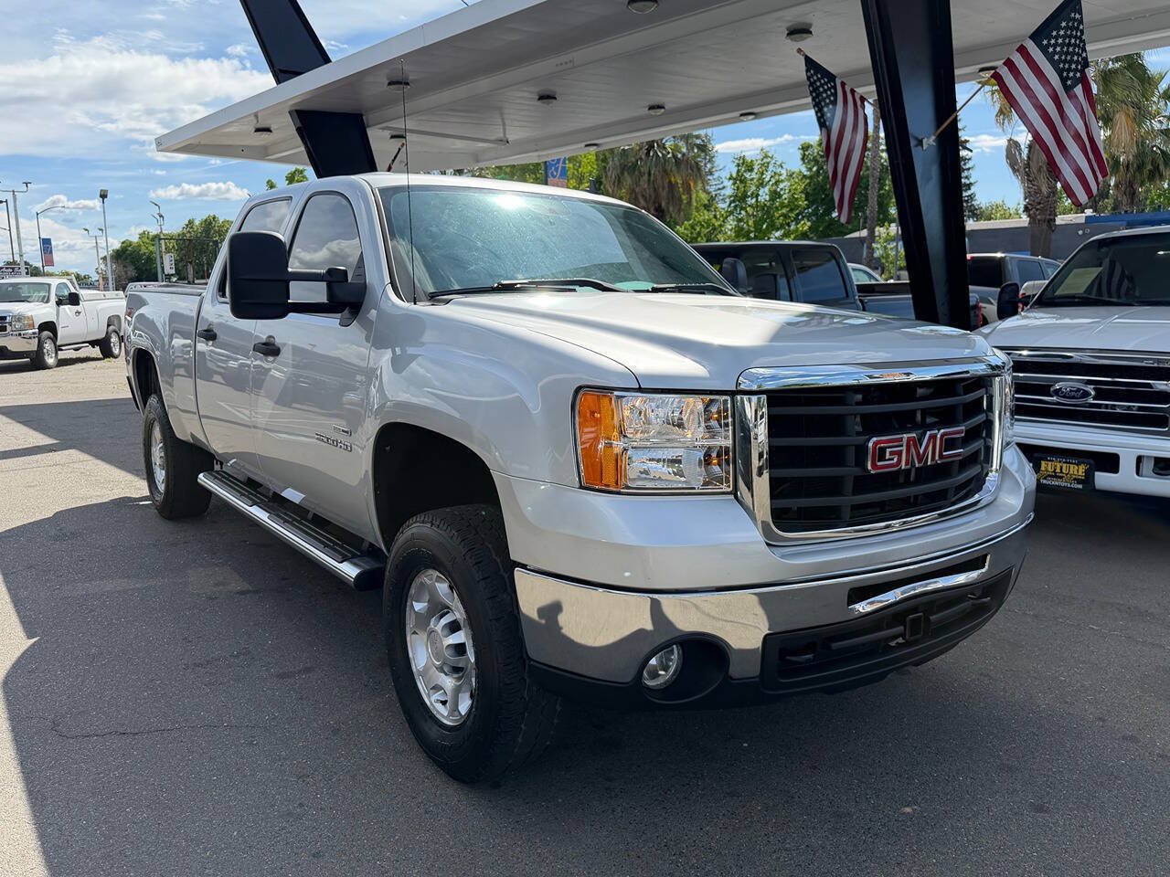 Used 2010 GMC Sierra 2500 SLE w/ Suspension Package, Off-Road AWD/4WD image 52