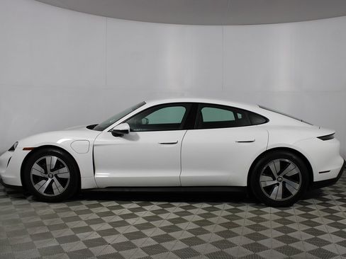 Used 2023 Porsche Taycan RWD image 30