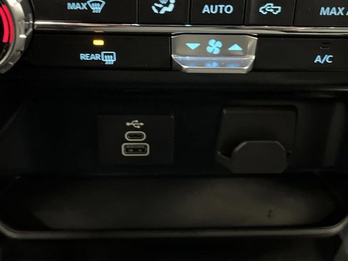 Used 2025 Ford F150 XLT w/ Equipment Group 301A Standard image 22