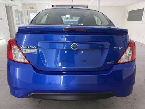 Used 2016 Nissan Versa SV w/ SV Appearance Package FWD image 9