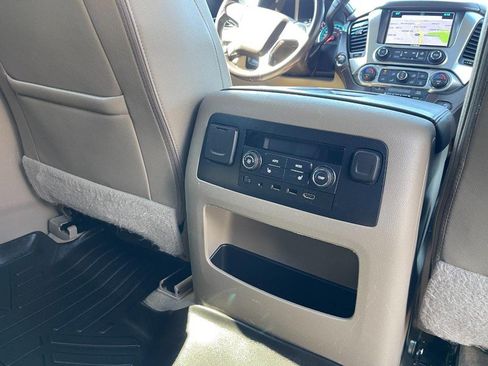 Used 2020 Chevrolet Suburban Premier AWD/4WD image 16