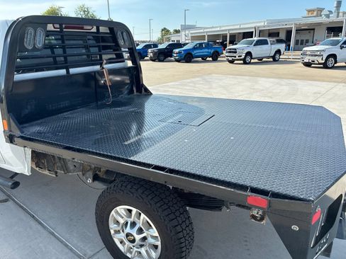 Used 2025 Chevrolet Silverado 2500 LT w/ Convenience Package AWD/4WD image 10