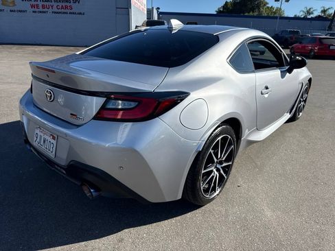 Used 2023 Toyota GR86 w/ ALL Weather Mat Package (TMS) RWD image 5