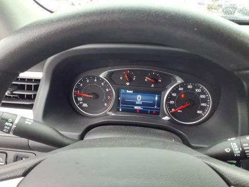 Used 2023 GMC Acadia SLE w/ Driver Convenience Package FWD image 22