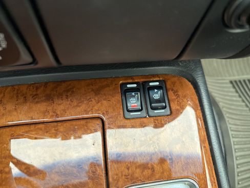 Used 2001 INFINITI QX4 4WD w/ (S02) Sport Pkg image 30