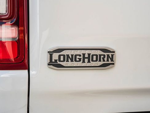 Certified 2022 RAM 1500 Limited image 13