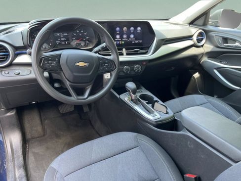 Used 2024 Chevrolet Trax LS FWD image 14