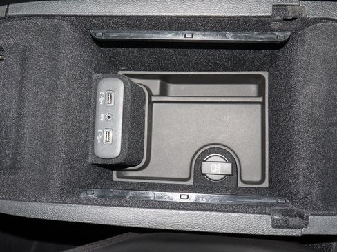 Used 2023 Dodge Charger R/T w/ Plus Group image 27