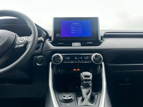 Used 2023 Toyota RAV4 AWD Hybrid image 42