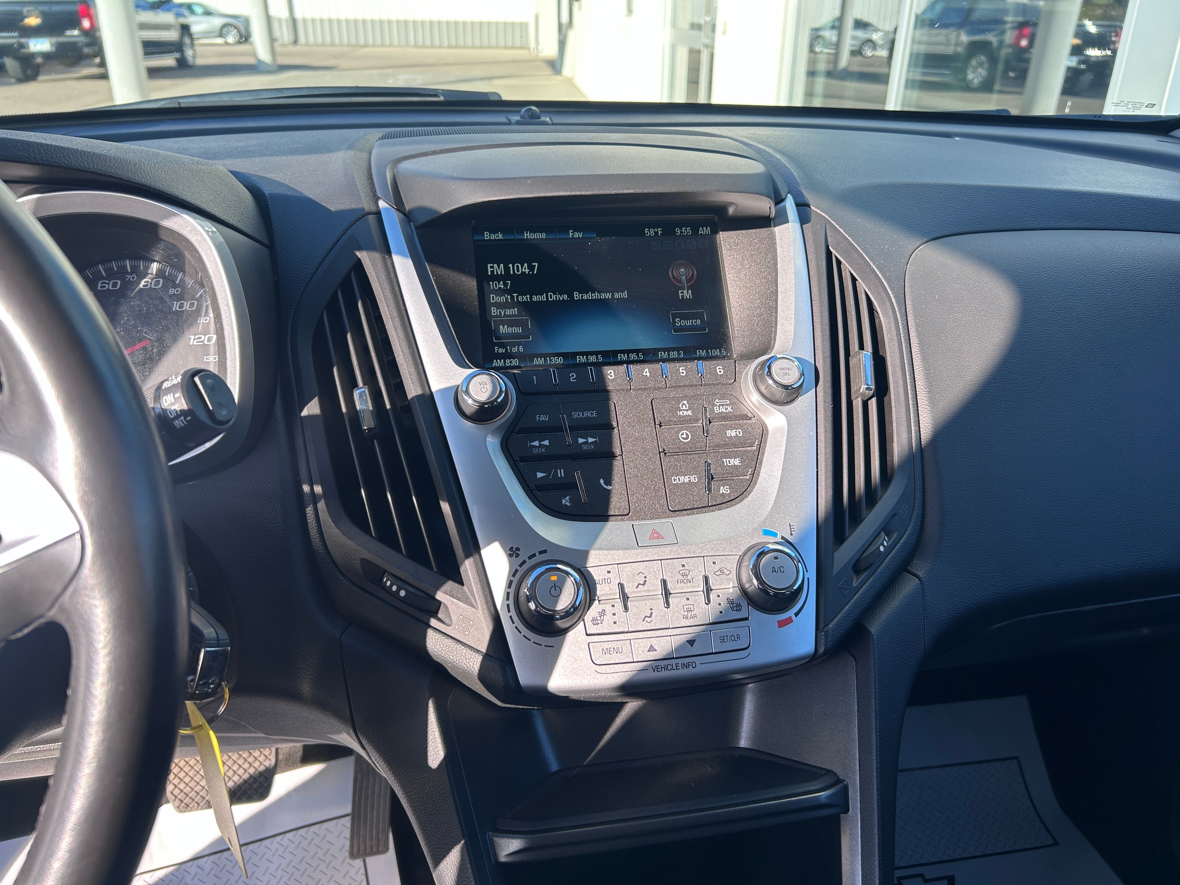 Used 2017 Chevrolet Equinox LT w/ Convenience Package FWD image 20