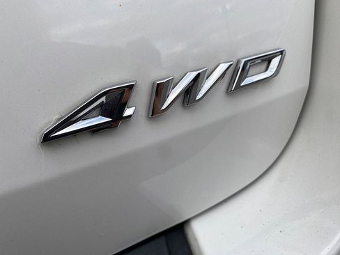 Certified 2022 Ford Explorer XLT w/ Equipment Group 202A image 12