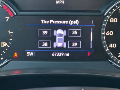 Used 2019 Cadillac XT4 Sport w/ Driver Awareness Package image 26