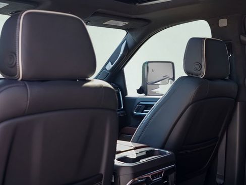 New 2026 GMC Sierra 3500 Denali Ultimate image 19