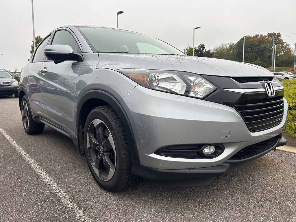 Used 2018 Honda HR-V EX image 2