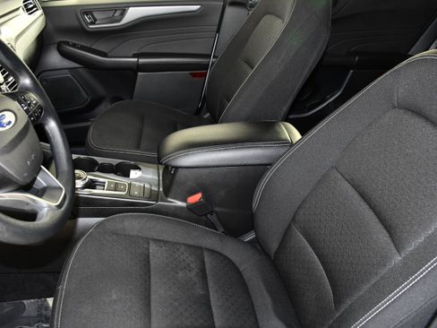 Used 2025 Ford Escape Active AWD/4WD image 35
