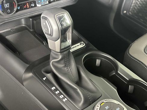 Used 2025 Ford Bronco Outer Banks image 36