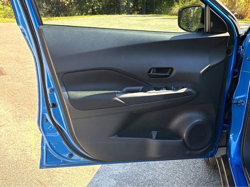 New 2025 Nissan Kicks Play S FWD image 16