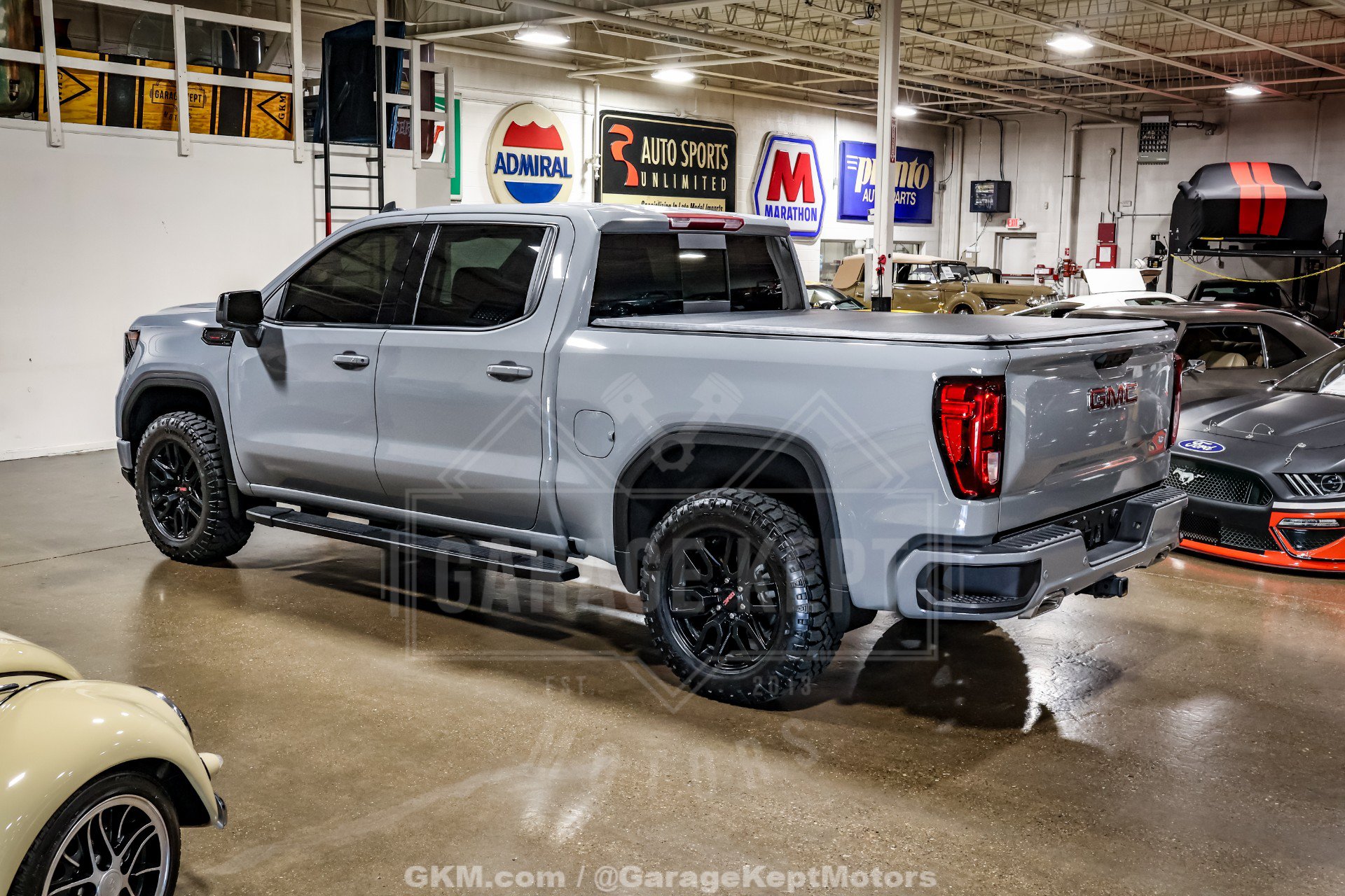 Used 2024 GMC Sierra 1500 Elevation w/ Elevation Premium Package AWD/4WD image 7