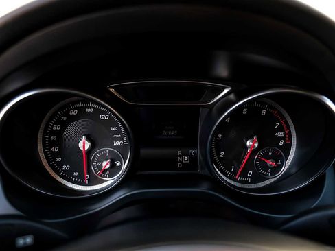 Used 2018 Mercedes-Benz GLA 250 image 19